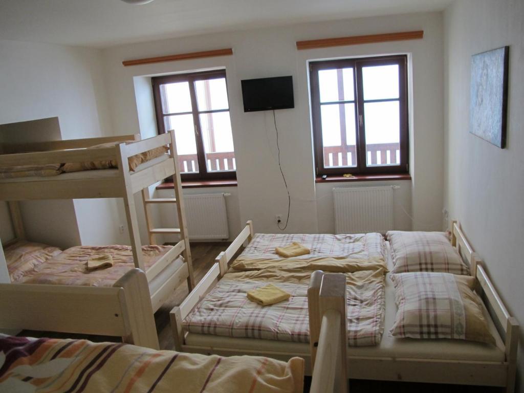 Hostel Singer Pub Ceske Budejovice Rom bilde