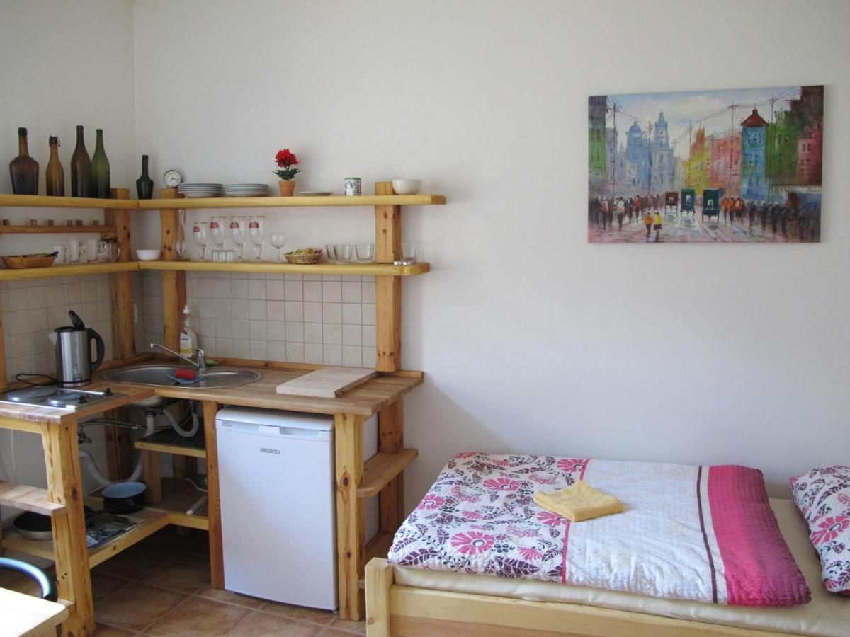Hostel Singer Pub Ceske Budejovice Rom bilde